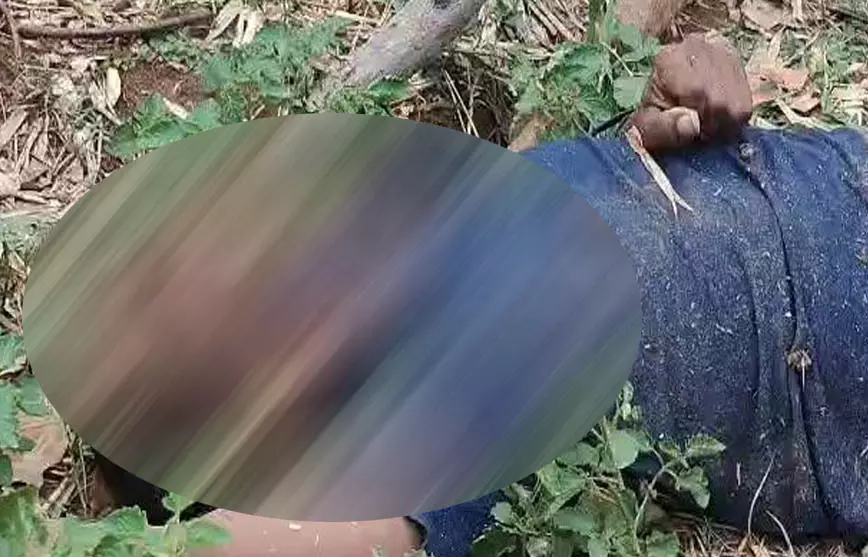 पूर्व विधायक के रिश्तेदार का मिला शव, गरियाबंद पुलिस जांच में जुटी पूर्व विधायक के रिश्तेदार का मिला शव, गरियाबंद पुलिस जांच में जुटी