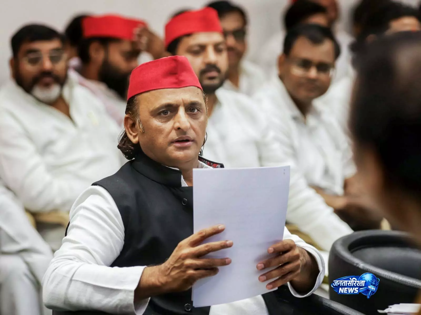 Ayodhya दान विवाद: अखिलेश यादव बोले- एक और परत खुली Ayodhya दान विवाद: अखिलेश यादव बोले- एक और परत खुली