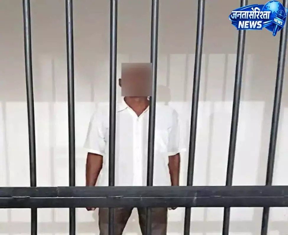 महिला के पेट पर लात मारने वाला होमगार्ड गिरफ्तार