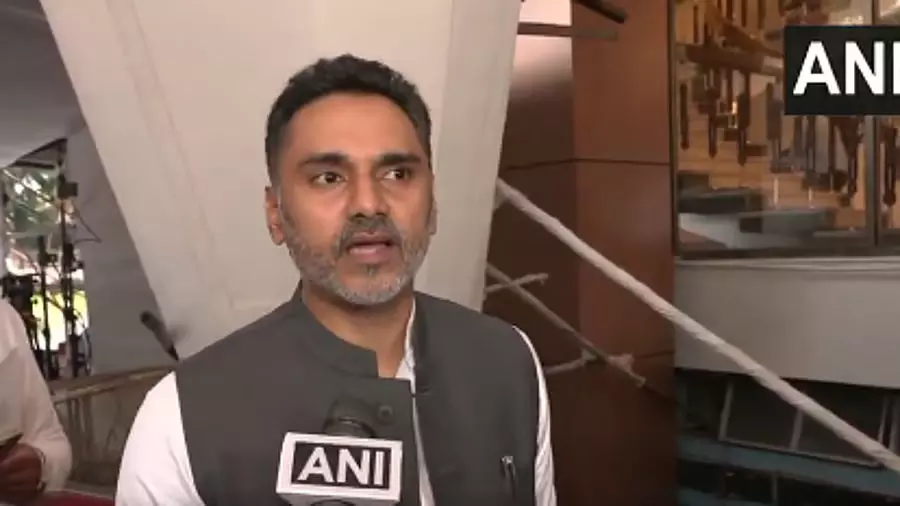 महाराष्ट्र में UCC लागू करने की तैयारी तेज, ड्राफ्ट कमेटी कर रही काम: मंत्री योगेश कदम महाराष्ट्र में UCC लागू करने की तैयारी तेज, ड्राफ्ट कमेटी कर रही काम: मंत्री योगेश कदम