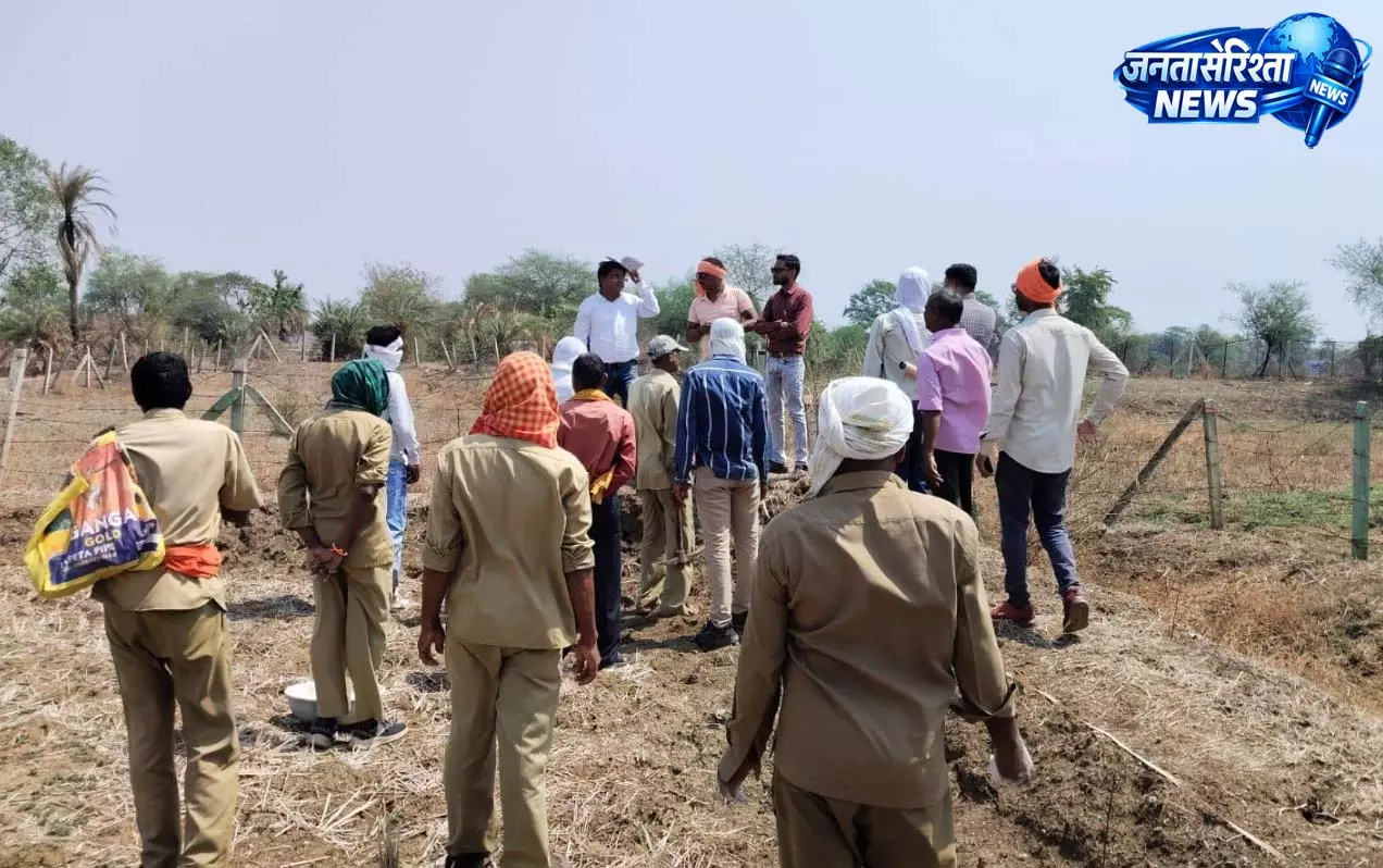 खेलगांव खम्हरिया में स्टेडियम निर्माण के लिए 16 एकड़ भूमि का सीमांकन खेलगांव खम्हरिया में स्टेडियम निर्माण के लिए 16 एकड़ भूमि का सीमांकन
