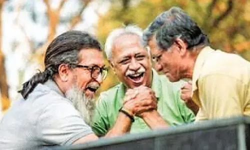 उम्र के आंकड़ों से परे: अच्छी तरह से उम्र बढ़ने का आध्यात्मिक रहस्य उम्र के आंकड़ों से परे: अच्छी तरह से उम्र बढ़ने का आध्यात्मिक रहस्य