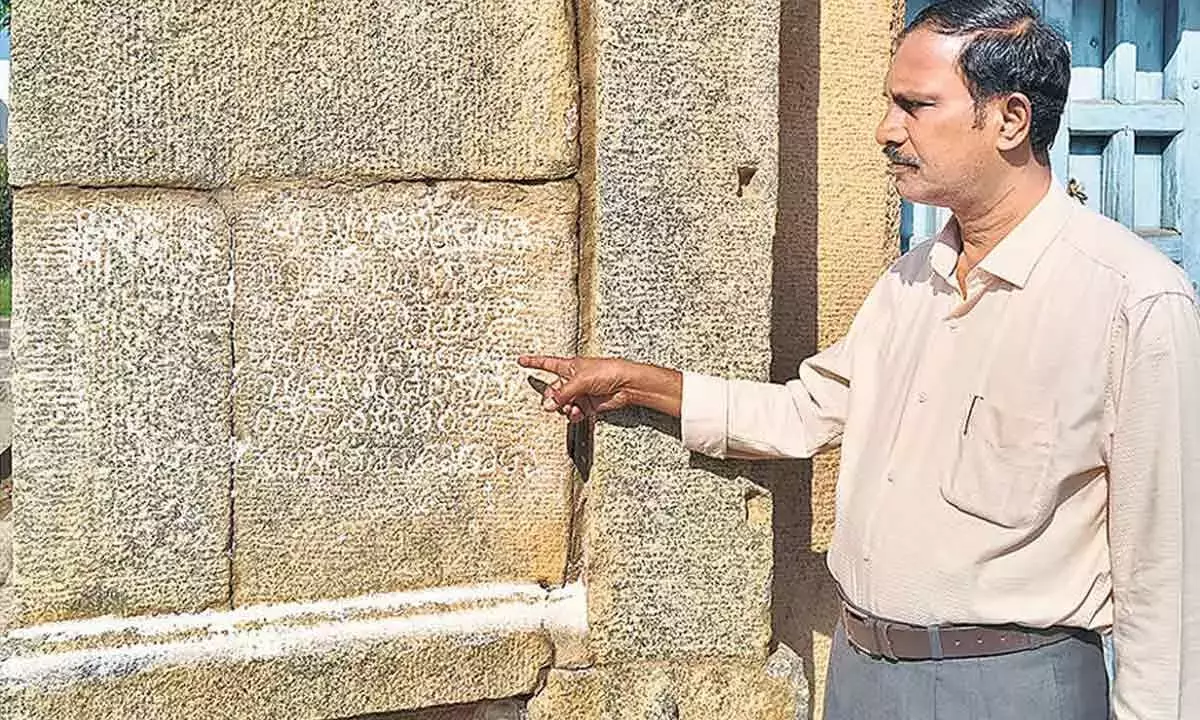 गोरंटला मंदिर में 16वीं सदी के विजयनगर शिलालेख मिले