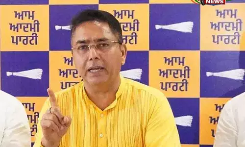पंजाब AAP ने Gurugram पुलिस के दावे पर सवाल उठाए पंजाब AAP ने Gurugram पुलिस के दावे पर सवाल उठाए