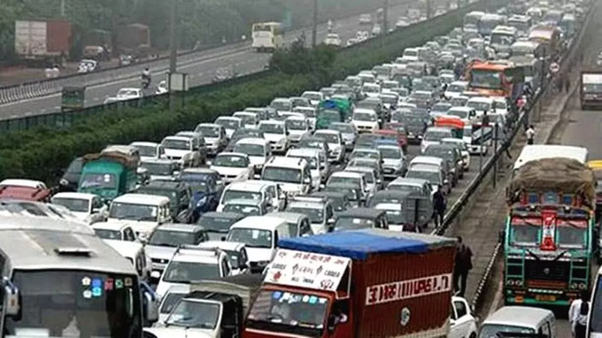 kerala में 91 हजार से ज्यादा वाहन बिना टैक्स के, CAG ने चेताया