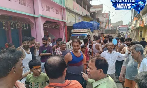 गिरिडीह में बिजली कटौती के खिलाफ बवाल, मकतपुर चौक पर लोगों ने किया सड़क जाम