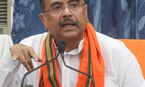 बिना टैक्स बढ़ोतरी के राजस्व बढ़ाने की रणनीति पर काम कर रही पश्चिम बंगाल सरकार बिना टैक्स बढ़ोतरी के राजस्व बढ़ाने की रणनीति पर काम कर रही पश्चिम बंगाल सरकार