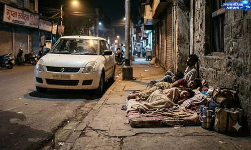 Delhi : फुटपाथ पर सो रही बच्ची के अपहरण और हत्या की घटना से सनसनी Delhi : फुटपाथ पर सो रही बच्ची के अपहरण और हत्या की घटना से सनसनी