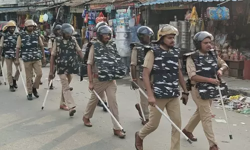 Srinagar: मुहर्रम को शांतिपूर्ण बनाने के लिए प्रशासन और विभाग मिलकर कर रहे प्रयास Srinagar: मुहर्रम को शांतिपूर्ण बनाने के लिए प्रशासन और विभाग मिलकर कर रहे प्रयास