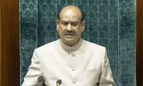 शिवसेना (UBT) टूट विवाद: लोकसभा स्पीकर की बैठक, सांसदों की मान्यता पर नजर शिवसेना (UBT) टूट विवाद: लोकसभा स्पीकर की बैठक, सांसदों की मान्यता पर नजर