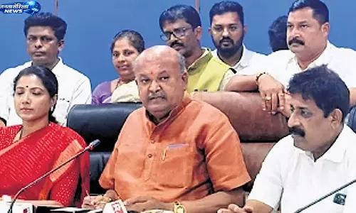 Karnataka : गारंटी योजनाएँ जारी, गलत लाभ पर सख्ती Karnataka : गारंटी योजनाएँ जारी, गलत लाभ पर सख्ती