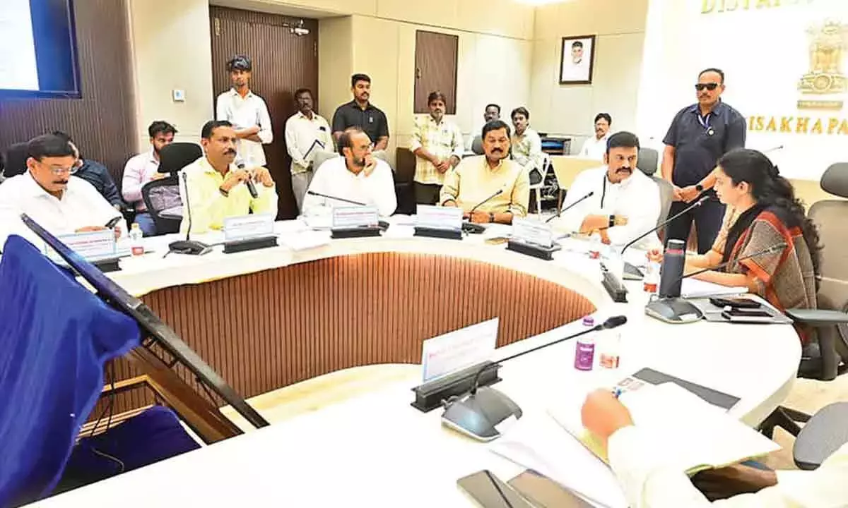 Andhra: ज़मीन और पुनर्वास से जुड़ी चिंताएं विधानसभा समिति के सामने रखी गईं