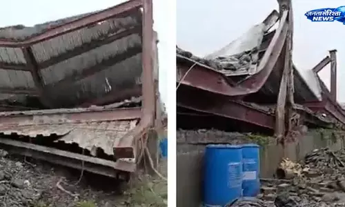 Taratala incident : निर्माणाधीन गोदाम का शेड गिरा, रेस्क्यू जारी Taratala incident : निर्माणाधीन गोदाम का शेड गिरा, रेस्क्यू जारी
