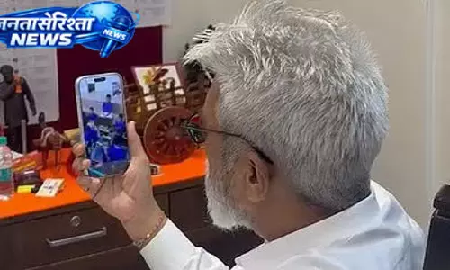 Nashik : आदिवासी स्कूल से मंत्री दादाजी भुसे ने की वीडियो कॉल पर बातचीत Nashik : आदिवासी स्कूल से मंत्री दादाजी भुसे ने की वीडियो कॉल पर बातचीत