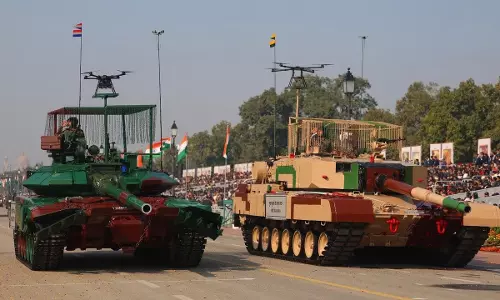 Navratna defence कंपनी पर एक्सपर्ट की राय