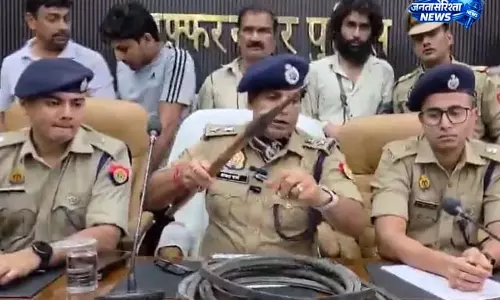 भागने पर कुत्तों से हमला करने का आरोप