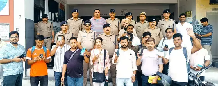 Haridwar: साइबर सेल की कार्रवाई में 104 मोबाइल रिकवर Haridwar: साइबर सेल की कार्रवाई में 104 मोबाइल रिकवर