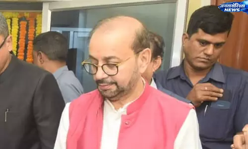 कोलकाता में पूर्व TMC विधायक पर जमीन कब्जे का आरोप कोलकाता में पूर्व TMC विधायक पर जमीन कब्जे का आरोप