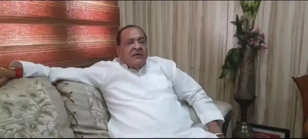 Haldwani: परिवारवाद के खिलाफ आर्या का सख्त संदेश, बेटे को चुनावी राजनीति से रखा दूर Haldwani: परिवारवाद के खिलाफ आर्या का सख्त संदेश, बेटे को चुनावी राजनीति से रखा दूर