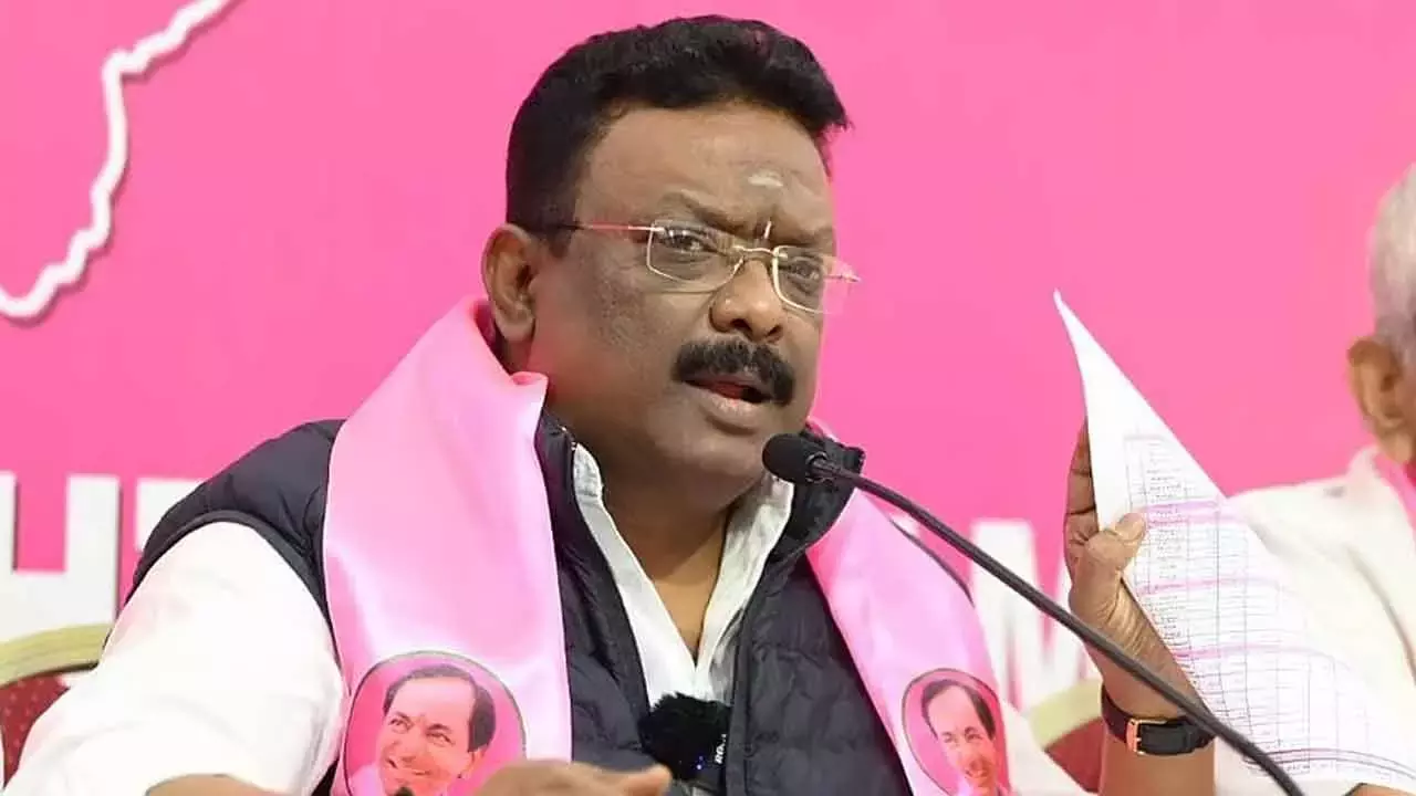 Andhra: दासोजू ने चुनाव आयोग से डुप्लिकेट वोटर रजिस्ट्रेशन खत्म करने की अपील की Andhra: दासोजू ने चुनाव आयोग से डुप्लिकेट वोटर रजिस्ट्रेशन खत्म करने की अपील की