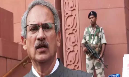 Madhya Pradesh दल-बदल मामले में स्पीकर की भूमिका अहम होगी: अनिल देसाई का बयान Madhya Pradesh दल-बदल मामले में स्पीकर की भूमिका अहम होगी: अनिल देसाई का बयान