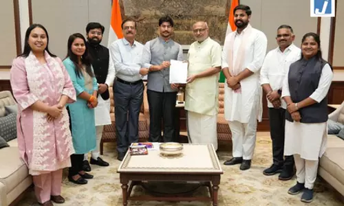 उपराष्ट्रपति से छात्रों की मुलाकात, पंजाब विश्वविद्यालय और छात्र के हितों पर हुई बात उपराष्ट्रपति से छात्रों की मुलाकात, पंजाब विश्वविद्यालय और छात्र के हितों पर हुई बात