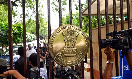 Delhi High Court: 15 वर्षीय दुष्कर्म पीड़िता को 26 सप्ताह की गर्भावस्था समाप्त करने की अनुमति Delhi High Court: 15 वर्षीय दुष्कर्म पीड़िता को 26 सप्ताह की गर्भावस्था समाप्त करने की अनुमति