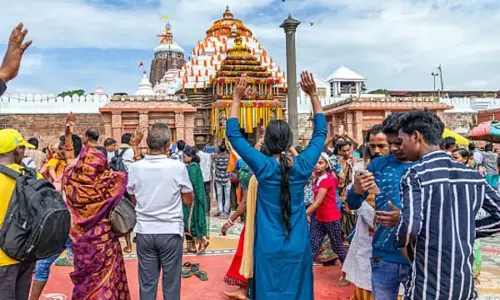 Puri यात्रा अधूरी रहेगी अगर नहीं घूमीं ये खास जगहें Puri यात्रा अधूरी रहेगी अगर नहीं घूमीं ये खास जगहें