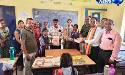 माध्यमिक विद्यालय पंचपारा में पाठ्यपुस्तक और ड्रेस का किया गया वितरण माध्यमिक विद्यालय पंचपारा में पाठ्यपुस्तक और ड्रेस का किया गया वितरण