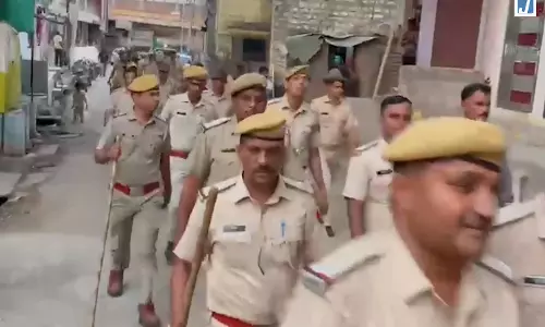 मुहर्रम से पहले बारां में फ्लैग मार्च, पुलिस-प्रशासन ने सुरक्षा व्यवस्था का लिया जायजा मुहर्रम से पहले बारां में फ्लैग मार्च, पुलिस-प्रशासन ने सुरक्षा व्यवस्था का लिया जायजा