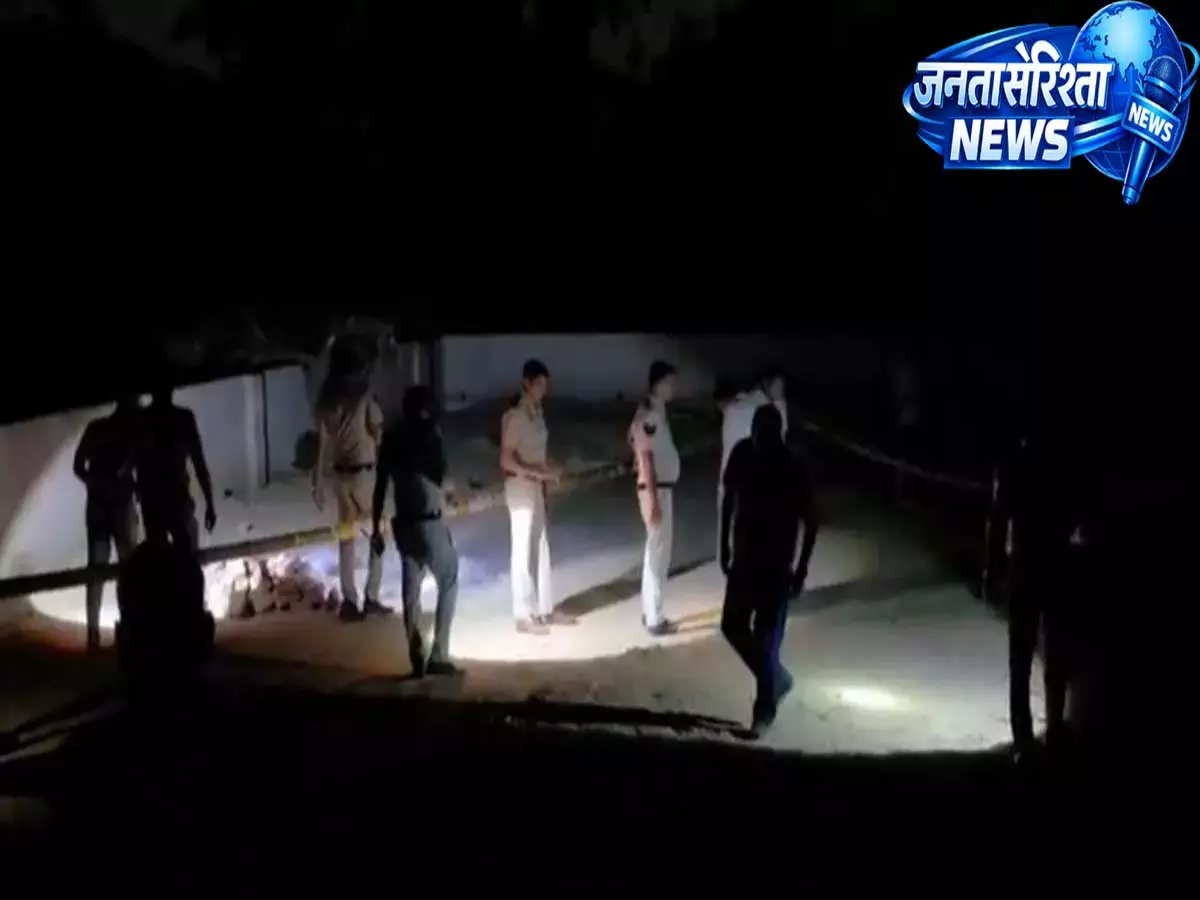 Mehrauli case: क्राइम सीन के दौरान आरोपी ने भागने की कोशिश, पुलिस कार्रवाई में घायल Mehrauli case: क्राइम सीन के दौरान आरोपी ने भागने की कोशिश, पुलिस कार्रवाई में घायल