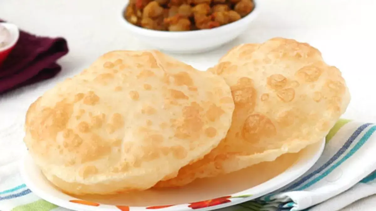 तेल में डालते ही फूल जाएंगे भटूरे, परफेक्ट टेक्सचर के लिए अपनाएं ये उपाय तेल में डालते ही फूल जाएंगे भटूरे, परफेक्ट टेक्सचर के लिए अपनाएं ये उपाय