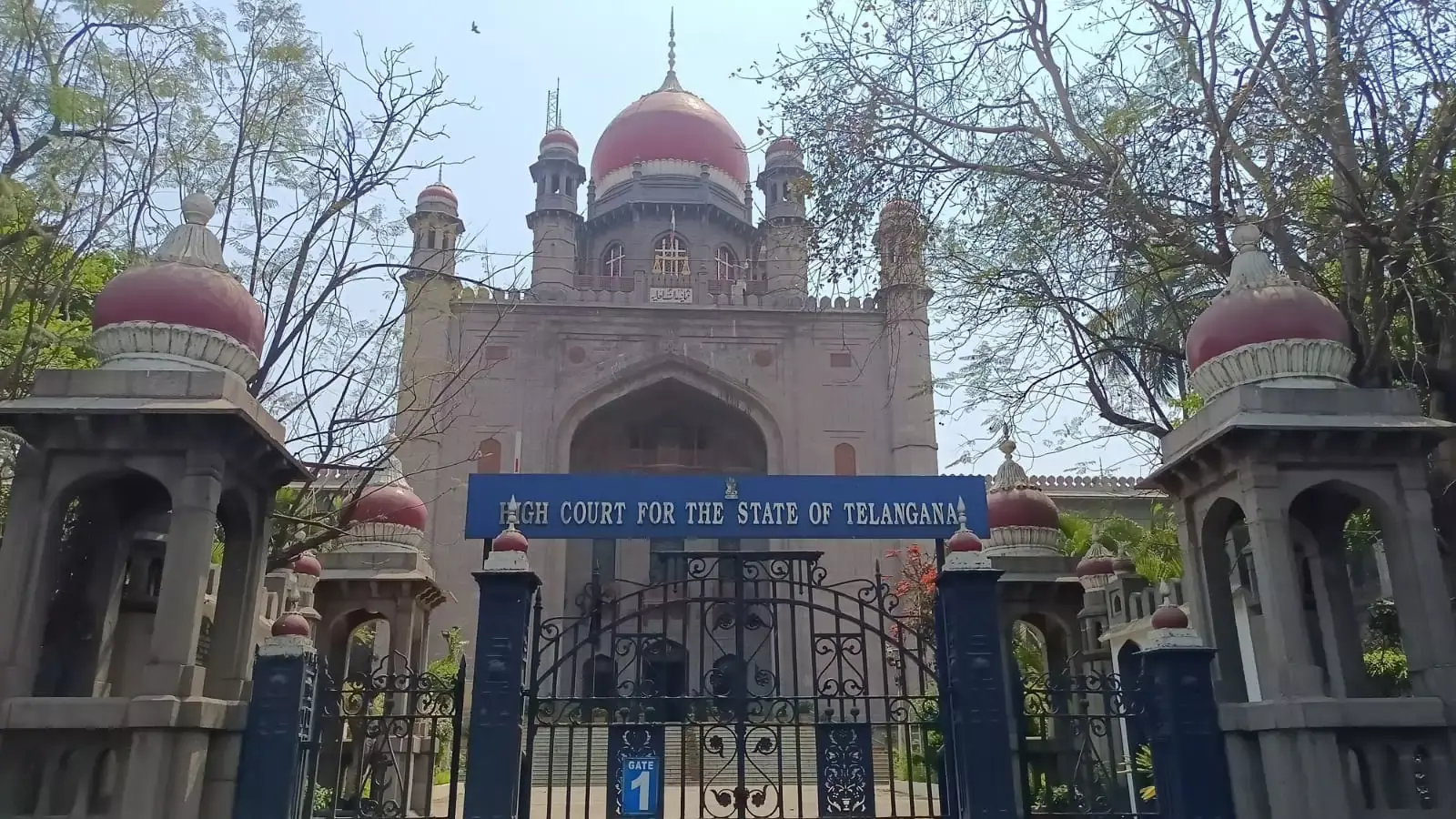 सिकंदराबाद मंदिर विवाद में हाईकोर्ट की टिप्पणी, एंडोमेंट्स नियमों को बताया अनिवार्य