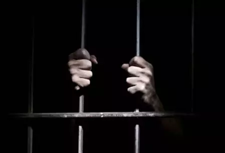 कुछ ही घंटों में पुलिस ने सुलझाया ब्लाइंड मर्डर केस, तीन नाबालिगों को पकड़ा कुछ ही घंटों में पुलिस ने सुलझाया ब्लाइंड मर्डर केस, तीन नाबालिगों को पकड़ा