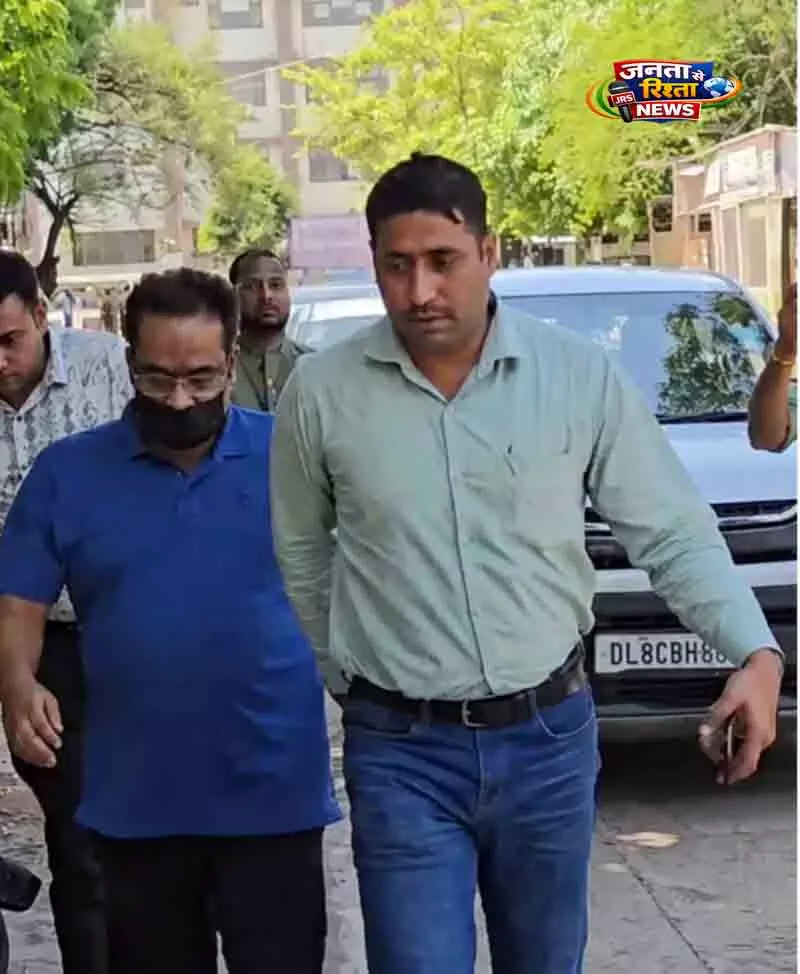 Chandigarh IAS पंकज अग्रवाल की गिरफ्तारी, CBI जांच में बड़ा खुलासा Chandigarh IAS पंकज अग्रवाल की गिरफ्तारी, CBI जांच में बड़ा खुलासा