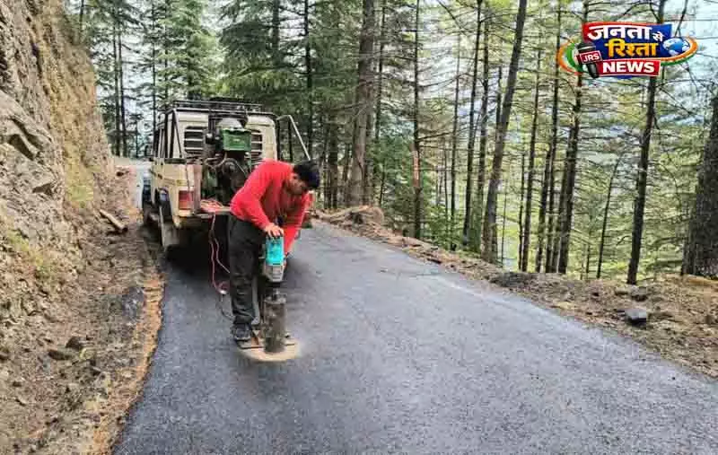 Himachal में सड़क सुधार से कनेक्टिविटी बेहतर हुई Himachal में सड़क सुधार से कनेक्टिविटी बेहतर हुई