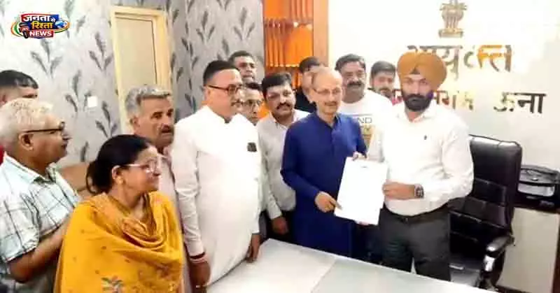 Una में आवारा कुत्तों और पानी मुद्दे पर चर्चा Una में आवारा कुत्तों और पानी मुद्दे पर चर्चा