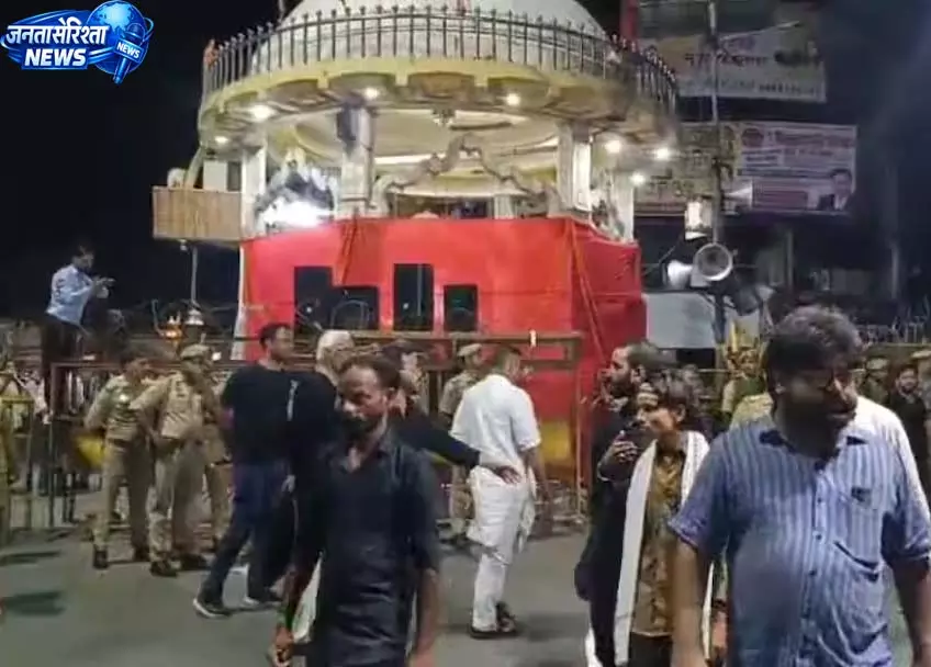 मुहर्रम जुलूस को लेकर मुजफ्फरनगर में हाई अलर्ट, सुरक्षा के रहे कड़े इंतजाम मुहर्रम जुलूस को लेकर मुजफ्फरनगर में हाई अलर्ट, सुरक्षा के रहे कड़े इंतजाम