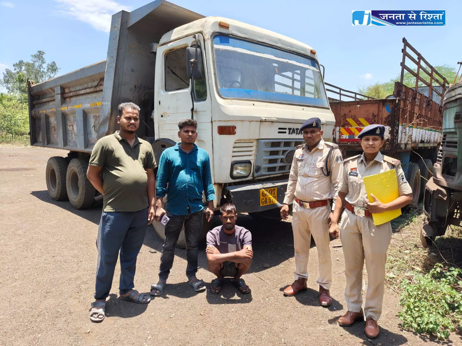 उरला से ट्रक चुराने वाला चोर गिरफ्तार उरला से ट्रक चुराने वाला चोर गिरफ्तार