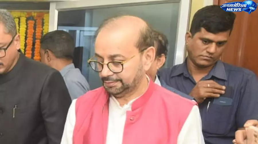 कोलकाता में पूर्व TMC विधायक पर जमीन कब्जे का आरोप कोलकाता में पूर्व TMC विधायक पर जमीन कब्जे का आरोप