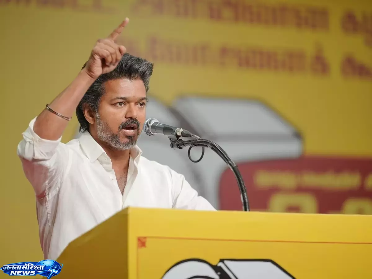 gold की अंगूठी योजना को लेकर चर्चा में Thalapathy Vijay gold की अंगूठी योजना को लेकर चर्चा में Thalapathy Vijay