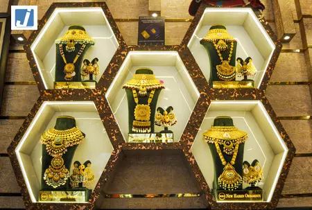 सोना-चांदी में भारी गिरावट, कई महीनों के निचले स्तर पर पहुंचे भाव; निवेशकों की बढ़ी चिंता सोना-चांदी में भारी गिरावट, कई महीनों के निचले स्तर पर पहुंचे भाव; निवेशकों की बढ़ी चिंता