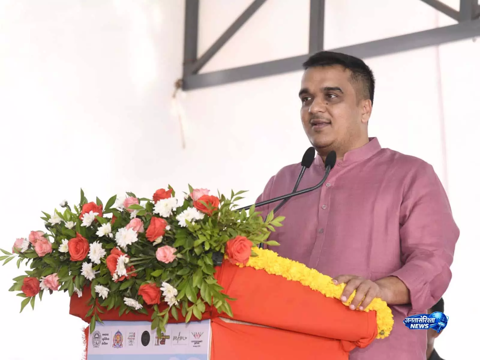 Gujarat: हरश संघवी ने ‘शाला प्रवेशोत्सव’ की सराहना की, कहा—वंचित बच्चों को मिलते हैं समान अवसर Gujarat: हरश संघवी ने ‘शाला प्रवेशोत्सव’ की सराहना की, कहा—वंचित बच्चों को मिलते हैं समान अवसर
