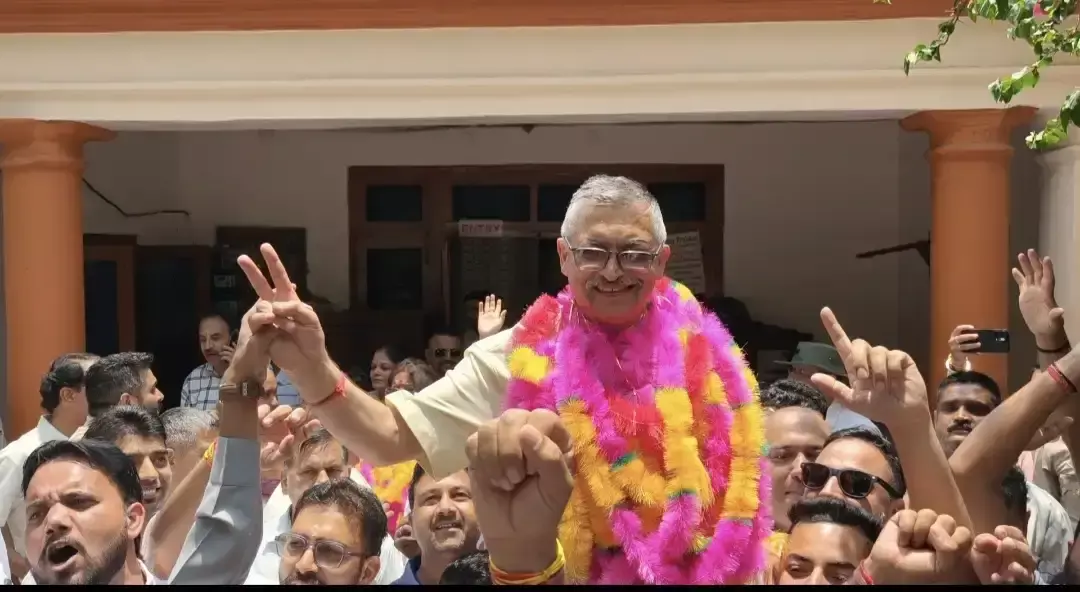 Nahan: पर्ची सिस्टम ने तय किया नगर परिषद का नेतृत्व, कांग्रेस-भाजपा में बंटी जिम्मेदारी