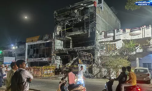 Lucknow बिल्डिंग अग्निकांड: 15 लोगों की मौत दम घुटने से, पोस्टमॉर्टम रिपोर्ट में खुलासा