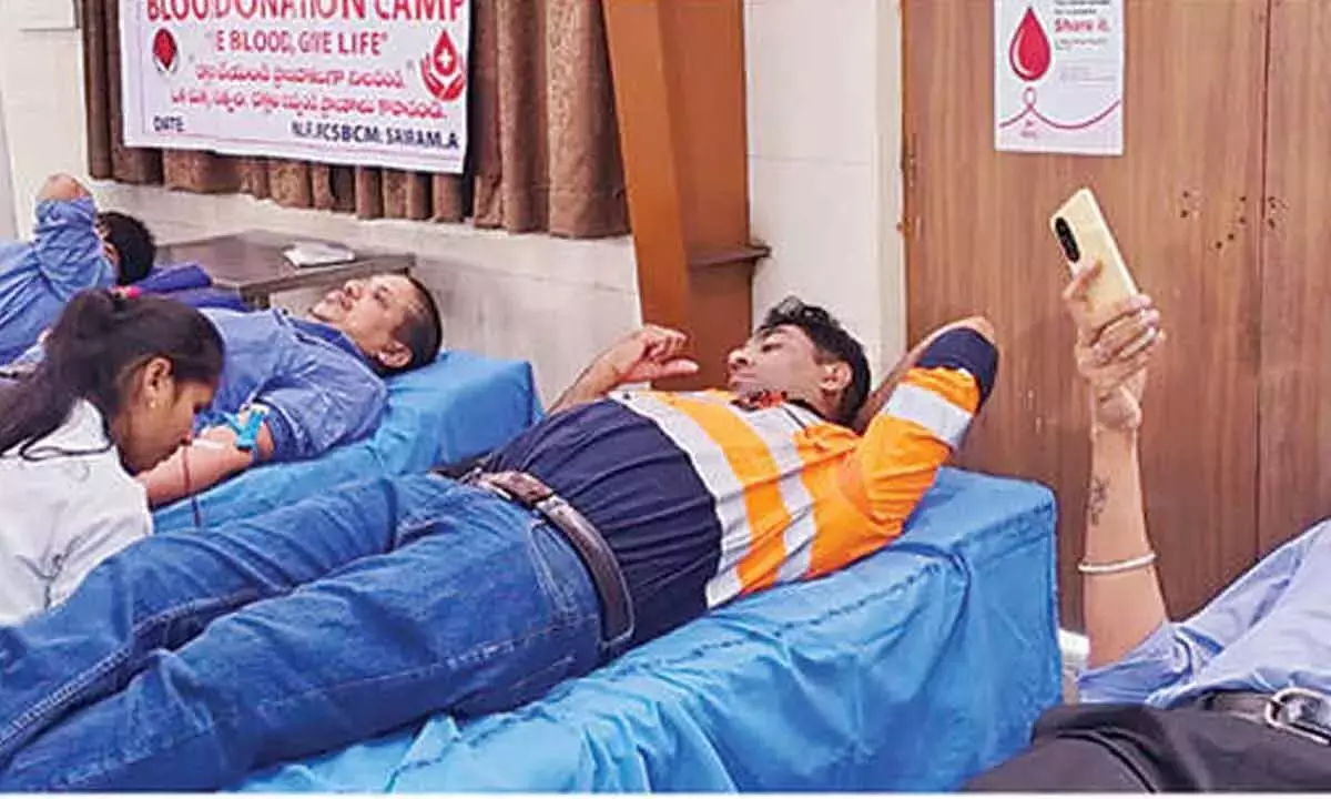 AKPL में रक्तदान शिविर आयोजित किया गया