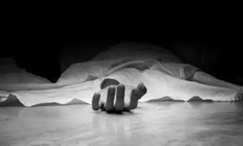 Reasi: रियासी में अकेले रह रहे व्यक्ति की मौत, पुलिस ने घटनास्थल की जांच की