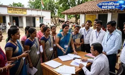 UP : 49 पंचायत सहायकों पर लापरवाही, ऑनलाइन उपस्थिति न दर्ज करने पर नोटिस