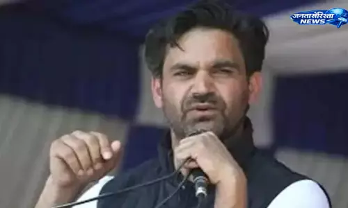 विकास कार्यों की धीमी गति पर PDP विधायक का सवाल