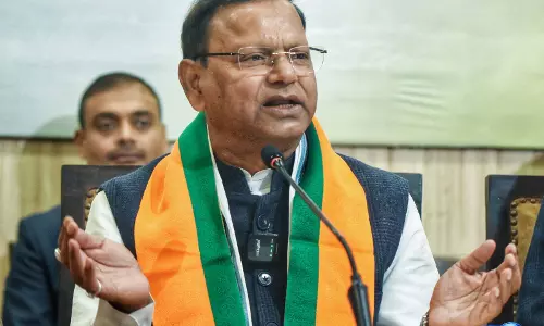 UP BJP में बड़ा फेरबदल, 19 उपाध्यक्षों की सूची में राजनाथ सिंह के बेटे नीरज समेत कई नाम